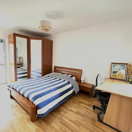 Pres De Paris, Bel Entier De 3 Pieces Avec Parking Ivry-sur-Seine